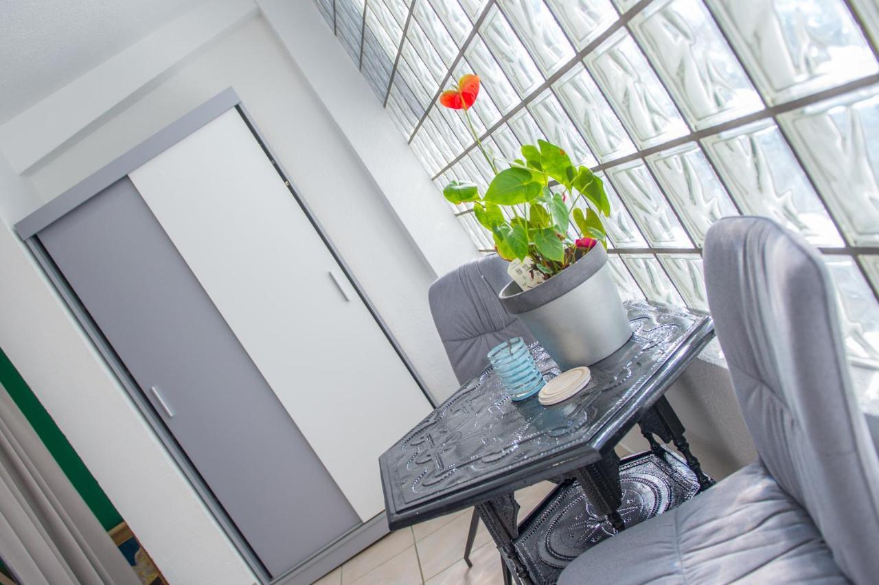 Studio Gallery โมสตาร์ ภายนอก รูปภาพ